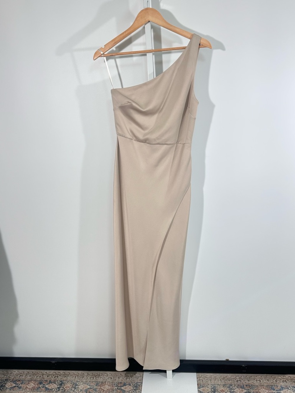 BHLDN One Shoulder Champagne Bridesmaid Gown Dress US 4 Nude Formal Maxi - Picture 4 of 9